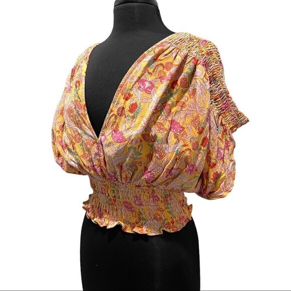 cupcakes & Cashmere Floral Double V-Neck Smocked Crop Top Sz M - Picture 3 of 11